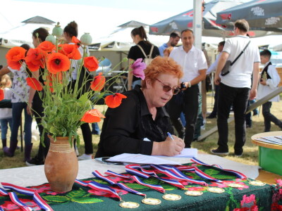 Otvoren 10. FarmShow!