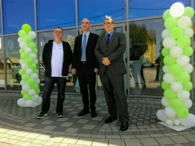 Otvoren veliki prodajno-servisni centar tvrtke Poljo-nova u Đakovu