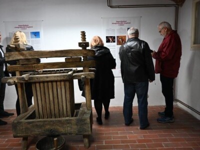 Otvorena izložba "Vino u životu čovjeka" u Bjelovaru