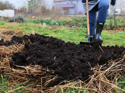 Ovim načinom vrtlarenja pokušavamo stvoriti što bolji suživot prirode i čovjeka te promicati održivi način uzgoja hrane