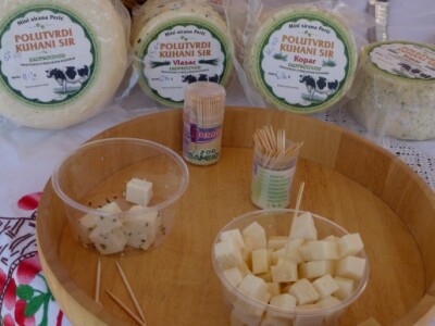 Domaći eko polutvrdi kravlji sirevi