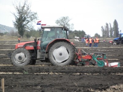 Prvi dan 59. svjetskog natjecanjanja u oranju