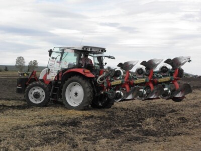 Prvi dan 59. svjetskog natjecanjanja u oranju