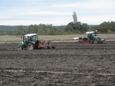 Prvi dan 59. svjetskog natjecanjanja u oranju