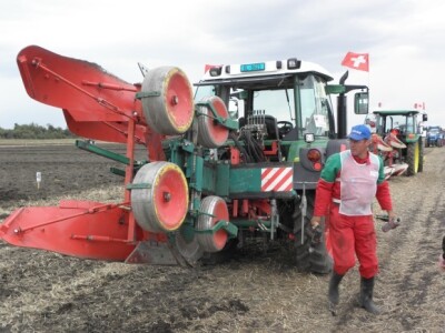 Prvi dan 59. svjetskog natjecanjanja u oranju