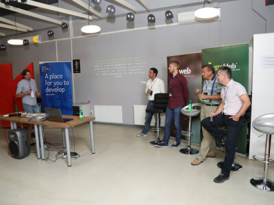 Panel uz rakiju, Rakijaboost