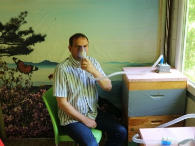 Pčelar Nijaz Đozić sugrađanima besplatno pomaže u tri apikomore