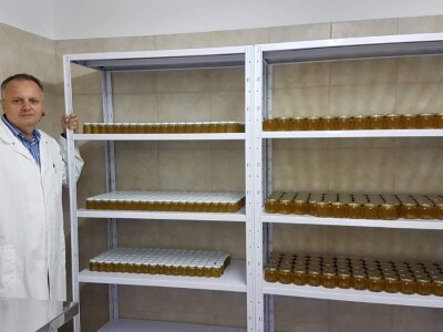 Pčelari ove godine zadovoljni prinosom meda GORAN PRANJIĆ: U odnosu na posljednje tri, ova se pokazala jako dobrom