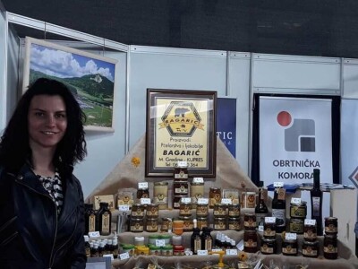 Pčelari se plaše da ih vrijeme i ove godine ne prevari Pčelari se plaše da ih vrijeme i ove godine ne prevari