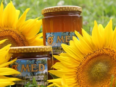 Pčelari se plaše da ih vrijeme i ove godine ne prevari Pčelari se plaše da ih vrijeme i ove godine ne prevari