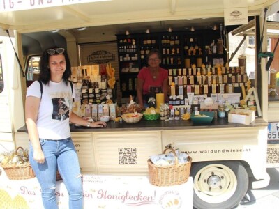 Pčelari se plaše da ih vrijeme i ove godine ne prevari Pčelari se plaše da ih vrijeme i ove godine ne prevari