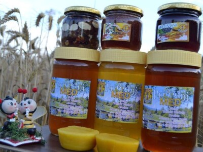 Pčelari se plaše da ih vrijeme i ove godine ne prevari Pčelari se plaše da ih vrijeme i ove godine ne prevari