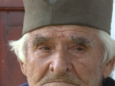 Pčelari u devedesettrećoj Pčelari u devedesettrećoj