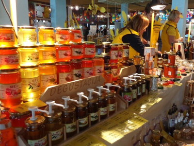 13. međunarodni pčelarski sajam i izložba vina u Gudovcu trebali bi privući deset tisuća posjetitelja 13. međunarodni pčelarski sajam i izložba vina u Gudovcu trebali bi privući deset tisuća posjetitelja