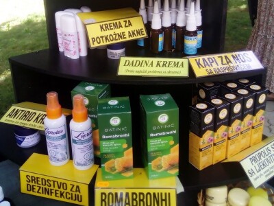 Pčelarski centar „Batinić“:  Kad za dobar proizvod ni poštarina od 60 evra nije skupa Pčelarski centar „Batinić“:  Kad za dobar proizvod ni poštarina od 60 evra nije skupa