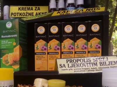 Pčelarski centar „Batinić“:  Kad za dobar proizvod ni poštarina od 60 evra nije skupa Pčelarski centar „Batinić“:  Kad za dobar proizvod ni poštarina od 60 evra nije skupa