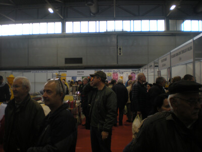 Posetioci 1. pčelarskog sajma Dunavskog regiona