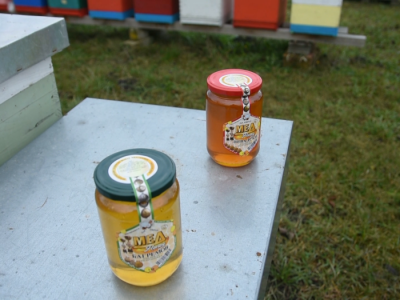 Pčelarsko gazdinstvo Milutinović Pčelarsko gazdinstvo Milutinović