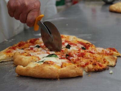 Pekare Vassalli šire kruh iz Ferrare diljem Italije