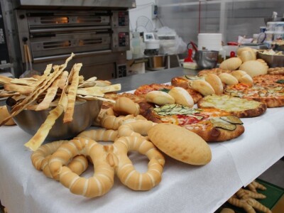 Pekare Vassalli šire kruh iz Ferrare diljem Italije