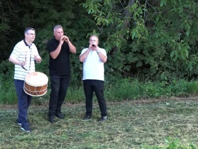 Penzioner Avdo, kosom starom četiri decenije, pobijedio na kosijadi Penzioner Avdo, kosom starom četiri decenije, pobijedio na kosijadi