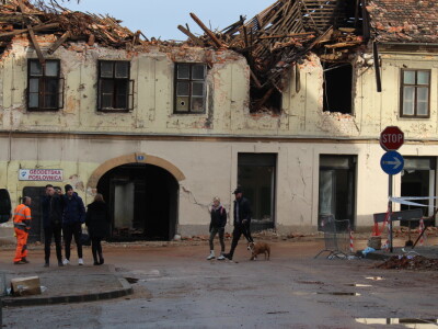 Petrinja nakon potresa Petrinja nakon potresa