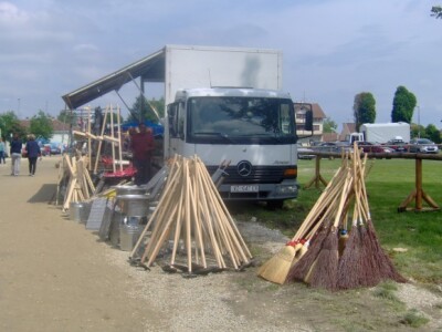Stari zanat - izrada metli