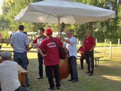 Uz muziku je veselije