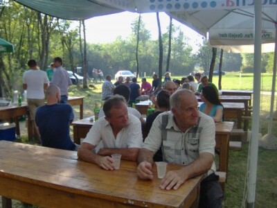 Besplatno piće i gulaš olakšali su ovaj vrući dan