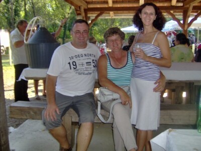 dr.vet.Branko Mesarov, načelnik Novog Virja, prvi s lijeva