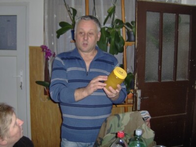 Većinu medova Punčikarovi prodaju na kućnom pragu