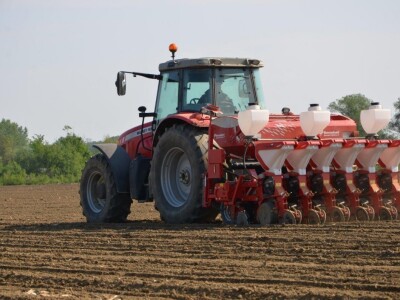 Sjetva prvog Pioneer pokusa soje