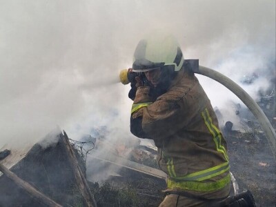Plamen zaprijetio i štali sa životnjama Plamen zaprijetio i štali sa životnjama