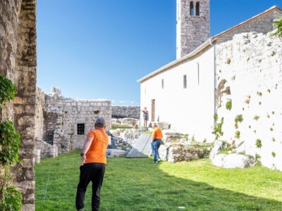 Pljočkanje - tradicijska igra