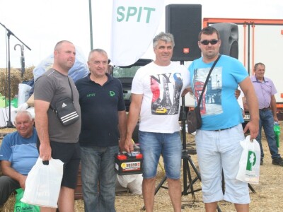 Pobednici discipline bacanje akumulatora sa ramena