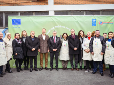 Počela s radom urbana tržnica u Banjoj Luci