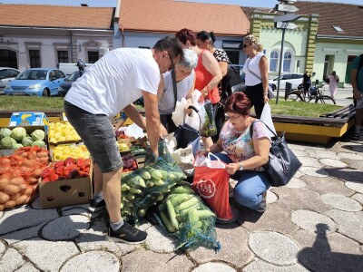 Podjela povrća u Virovitici