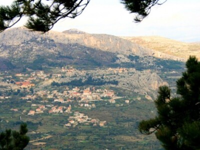 Pogled na Klis i Kliško polje Pogled na Klis i Kliško polje