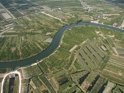 Pogled na rijeku Neretvu i neretvansku dolinu Pogled na rijeku Neretvu i neretvansku dolinu