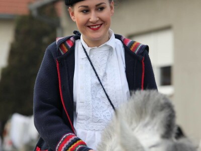 Pokladno jahanje u Tenji