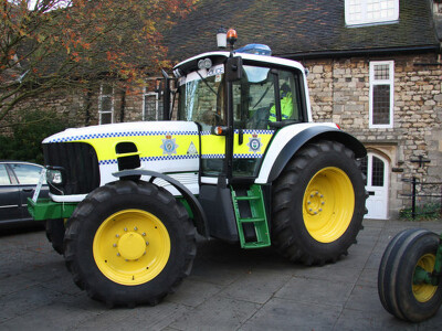 Policijski traktori Policijski traktori