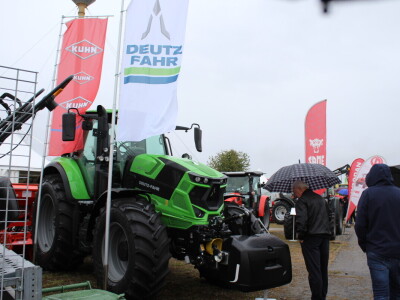 Poljo-nova na 31. Jesenskom međunarodnom bjelovarskom sajmu Poljo-nova na 31. Jesenskom međunarodnom bjelovarskom sajmu