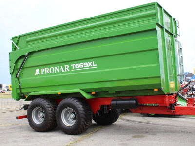 Poljo-nova na FarmShow-u