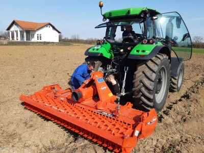 Poljo-Nova servisni tim