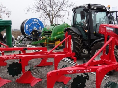 Poljoprivrednici razgledali mehanizaciju, razmjenjivali iskustva i planove!