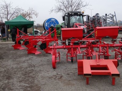 Poljoprivrednici razgledali mehanizaciju, razmjenjivali iskustva i planove!