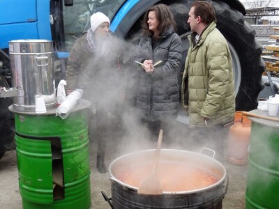 Poljoprivrednici razgledali mehanizaciju, razmjenjivali iskustva i planove!