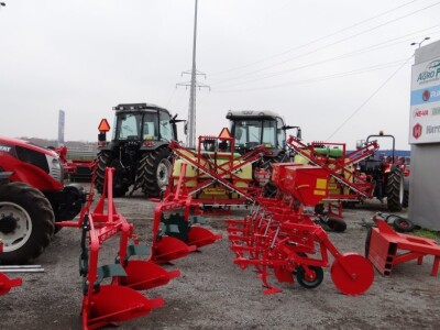 Poljoprivrednici razgledali mehanizaciju, razmjenjivali iskustva i planove!