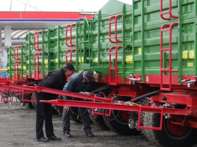 Poljoprivrednici razgledali mehanizaciju, razmjenjivali iskustva i planove!
