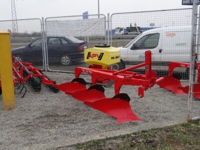 Poljoprivrednici razgledali mehanizaciju, razmjenjivali iskustva i planove!